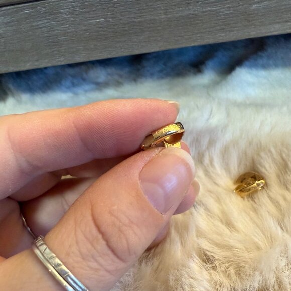 Vintage 70's Avon Pink & Gold Tone Floral Clip On Earrings - Picture 4 of 6